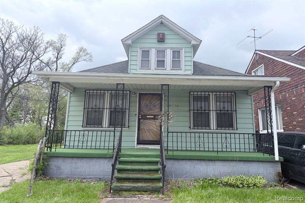 10132 Traverse Street — photo