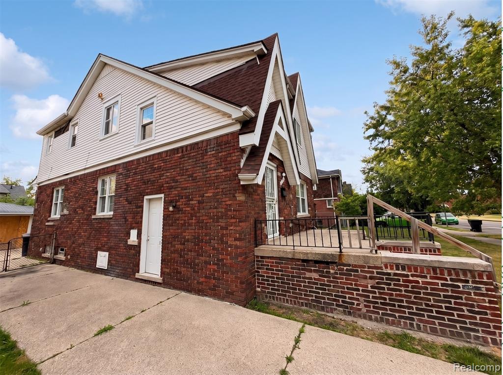 8151 Rolyat Street — photo