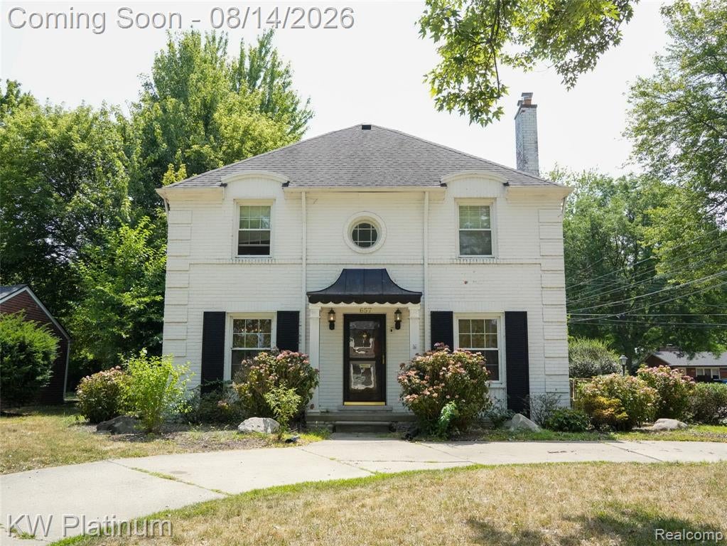 657 Hawthorne Road — photo