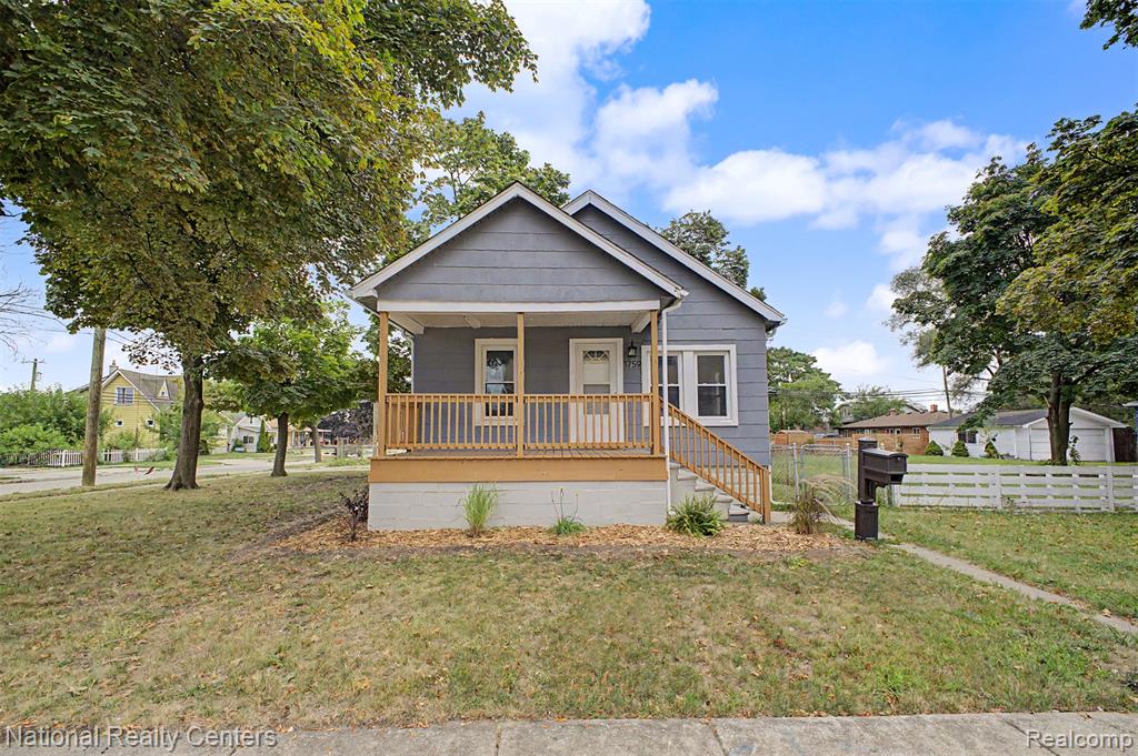 1759 Howard Street — photo