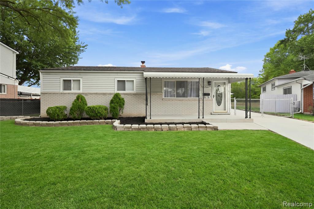 33687 Newport Drive — photo