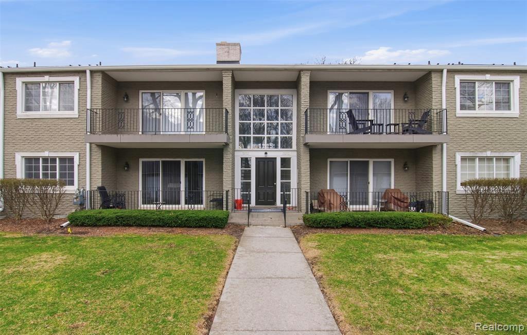 1115 N Old Woodward Ave 66 — photo