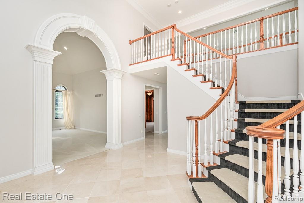 5575 Murfield Drive, Rochester, MI 48306 — photo 3