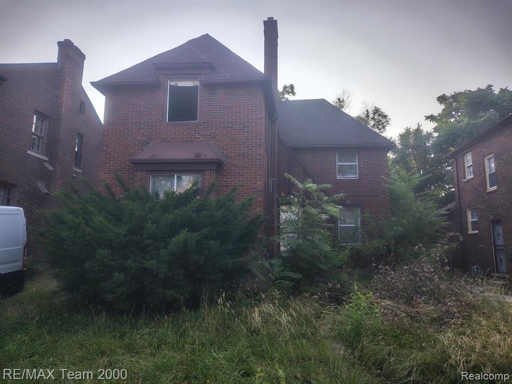 13960 Montrose Street — photo