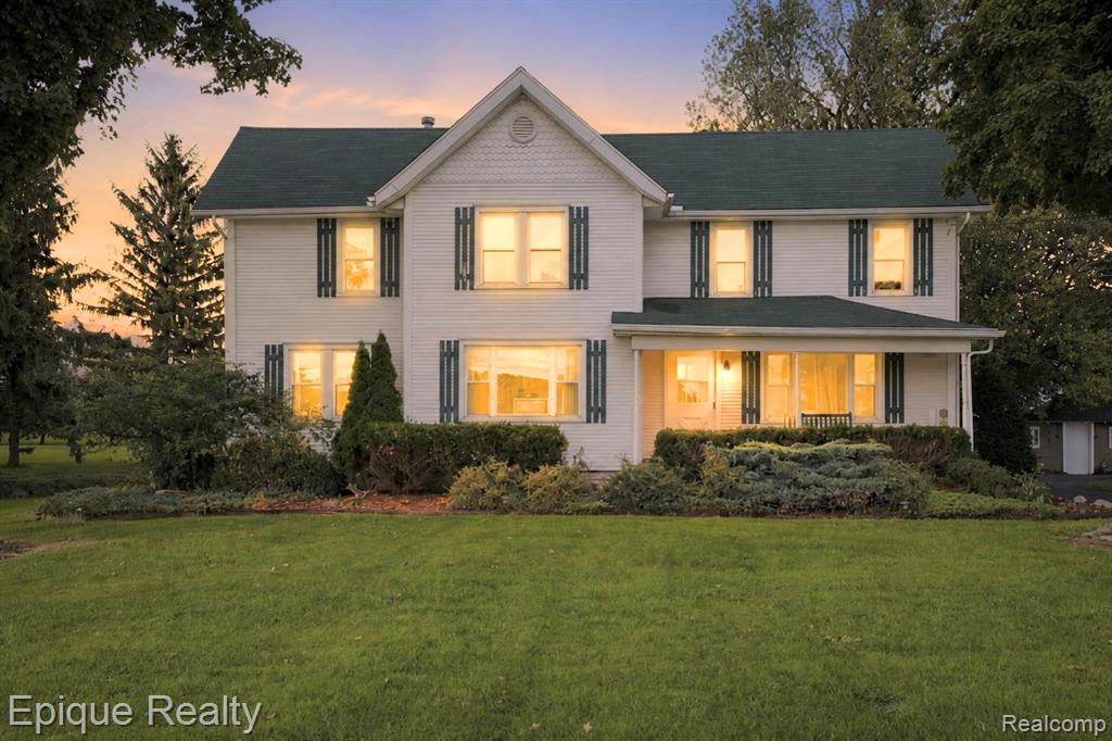 7228 Yankee Road — photo