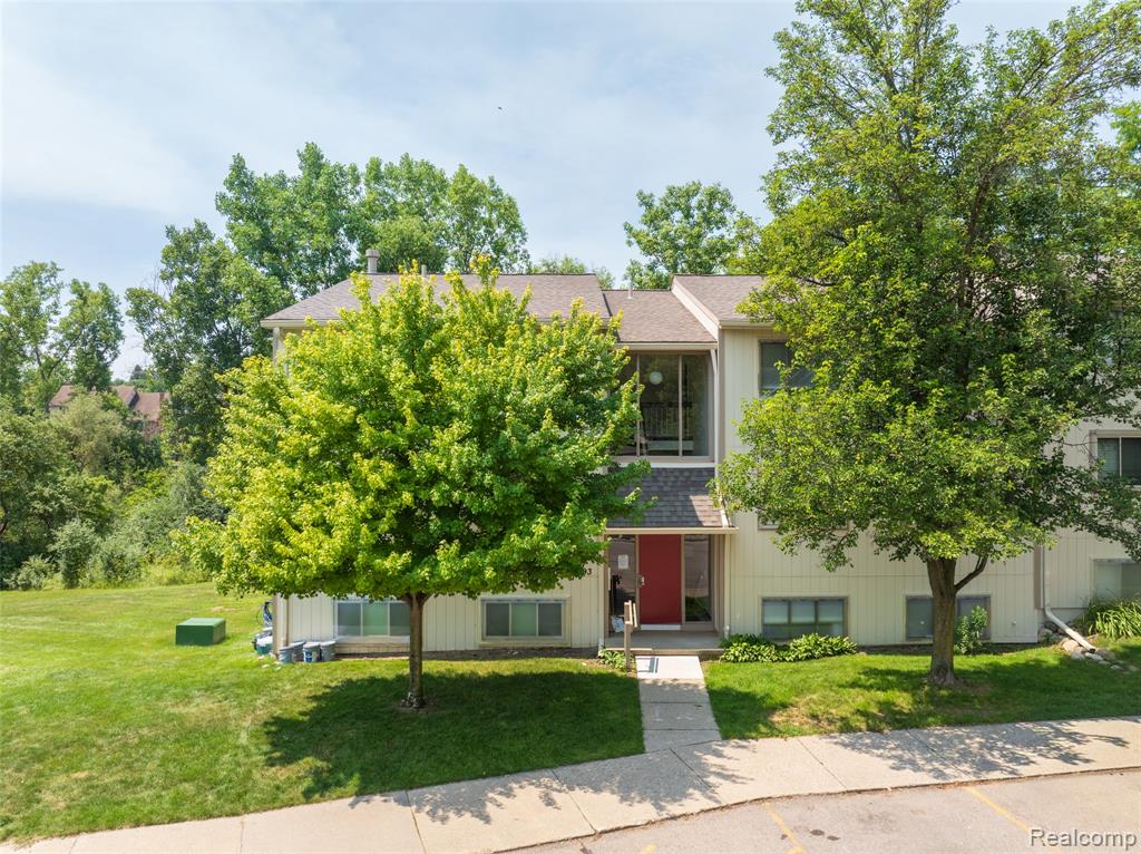 1693 Riverside Drive #3, Rochester Hills, MI 48309 — photo 2