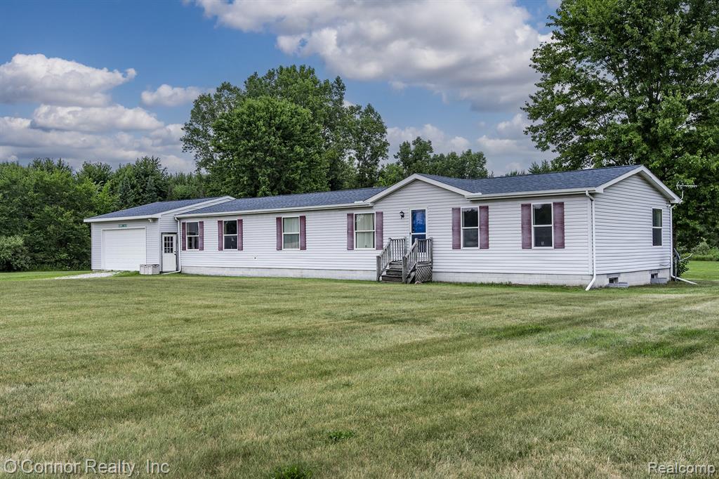 1070 Burns Road — photo