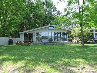 8881 McGregor Road — photo