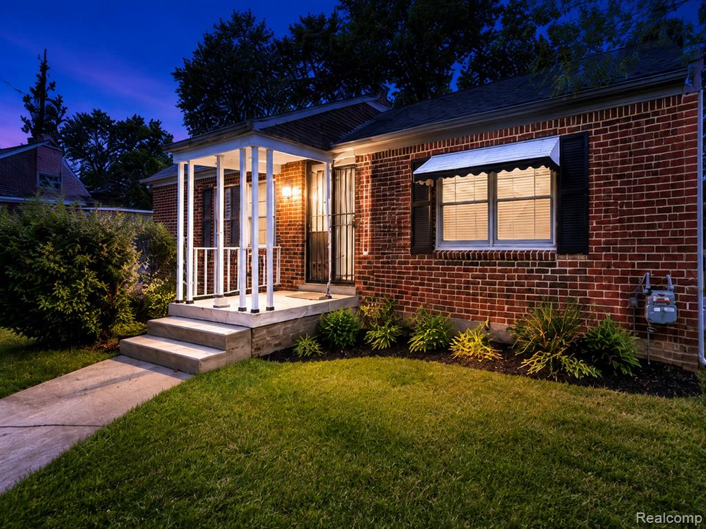 7619 Fielding Street — photo