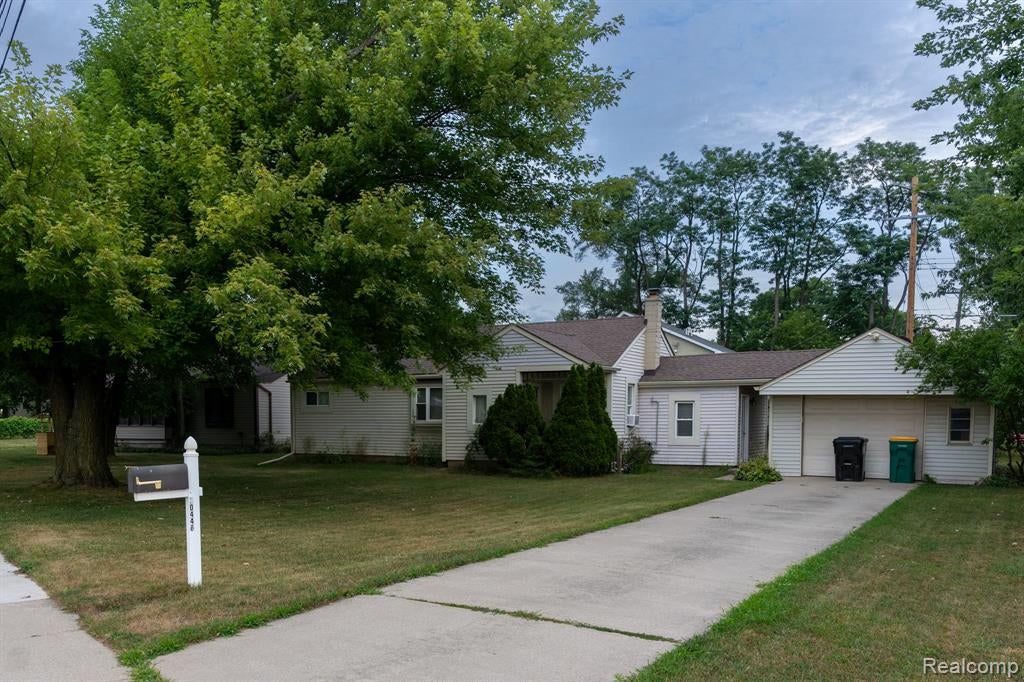 30446 Shiawassee Road — photo