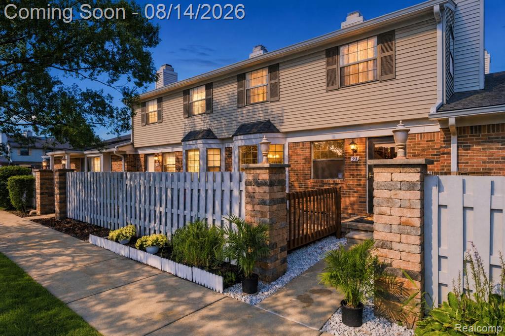 2101 E Vine Way Drive 93 — photo