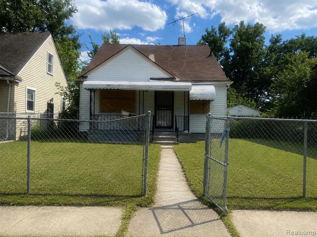 20725 Tireman Street — photo