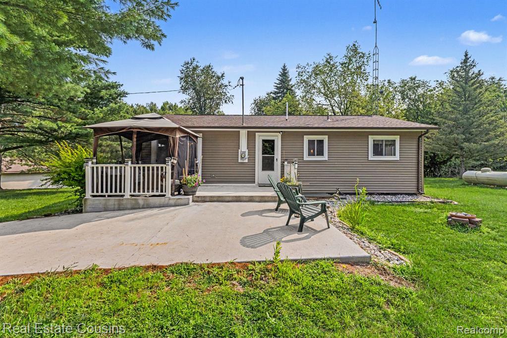 1093 Saginaw Street — photo