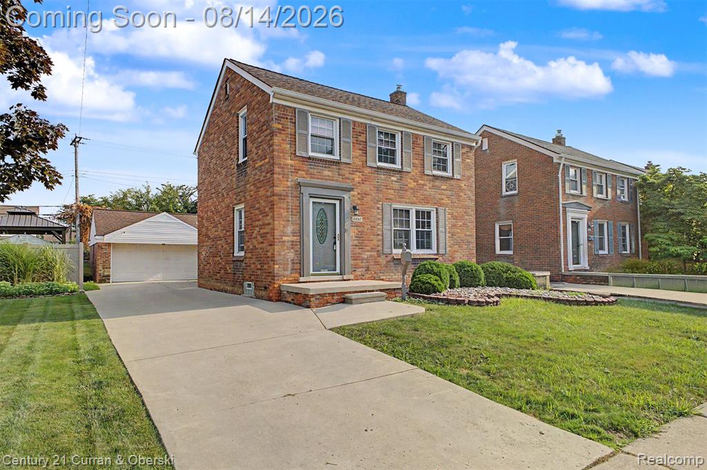 13252 Chestnut Street — photo