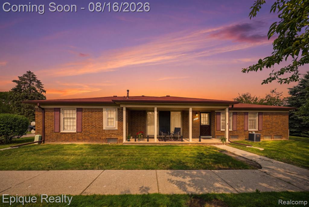 15031 Pilgrim Court — photo