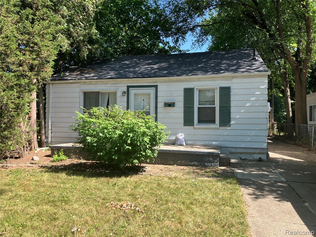 20485 Elkhart Street — photo