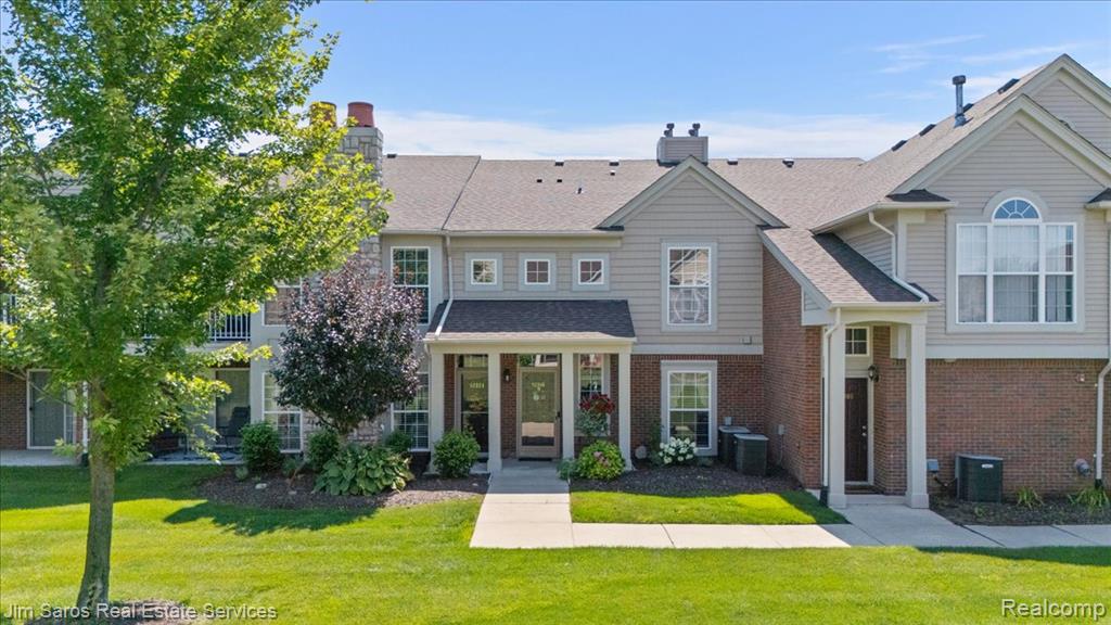 52316 Naugatuck Drive — photo
