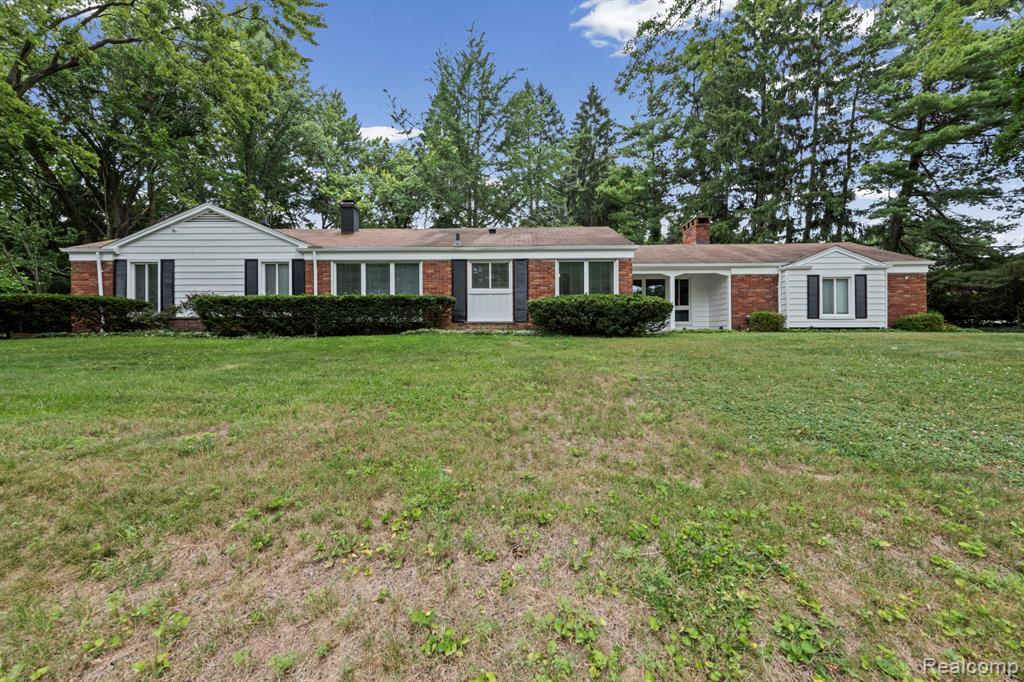 791 Robinhood Circle — photo