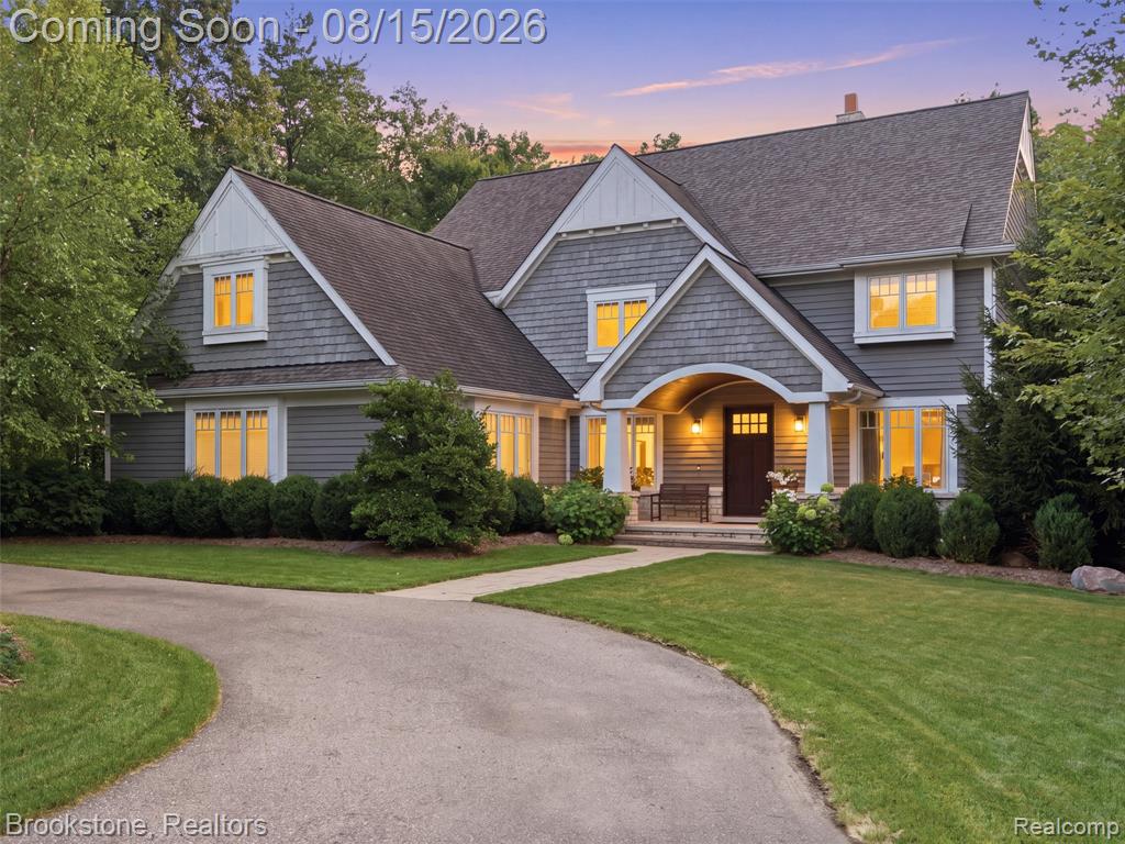 7655 Maple Ridge Court — photo