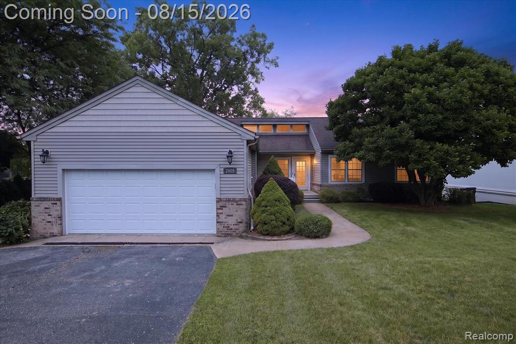 2805 Coral — photo