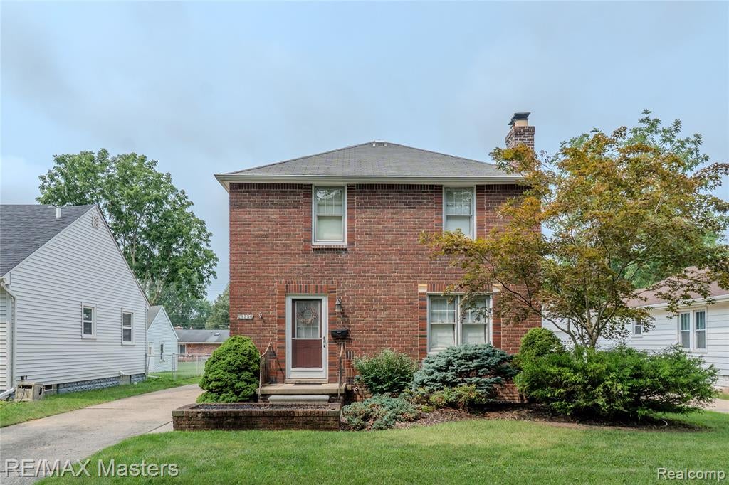 29386 Walnut Street — photo