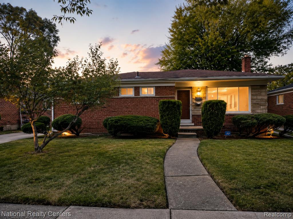 23560 Church Street — photo