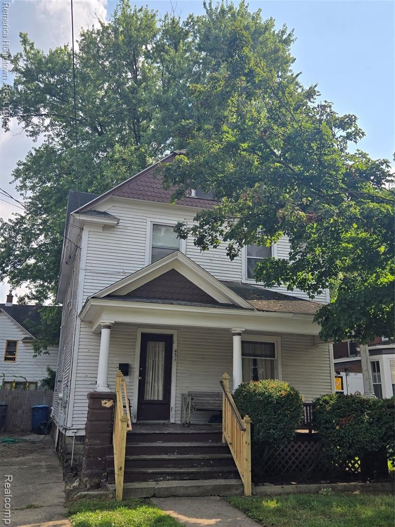431 W Walnut Street — photo