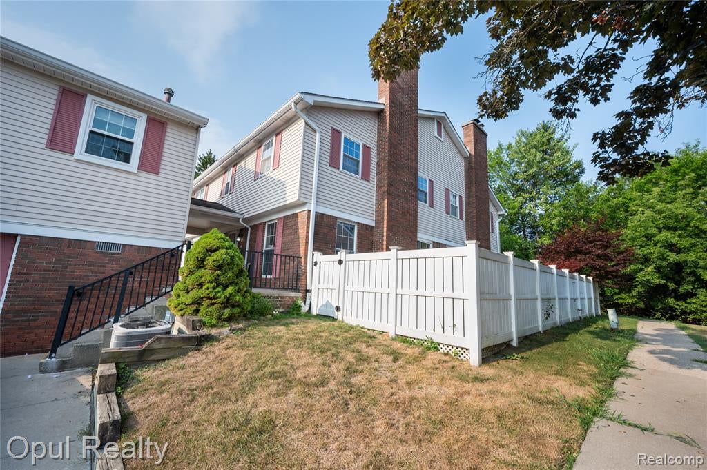 20831 W Glen Haven Circle — photo