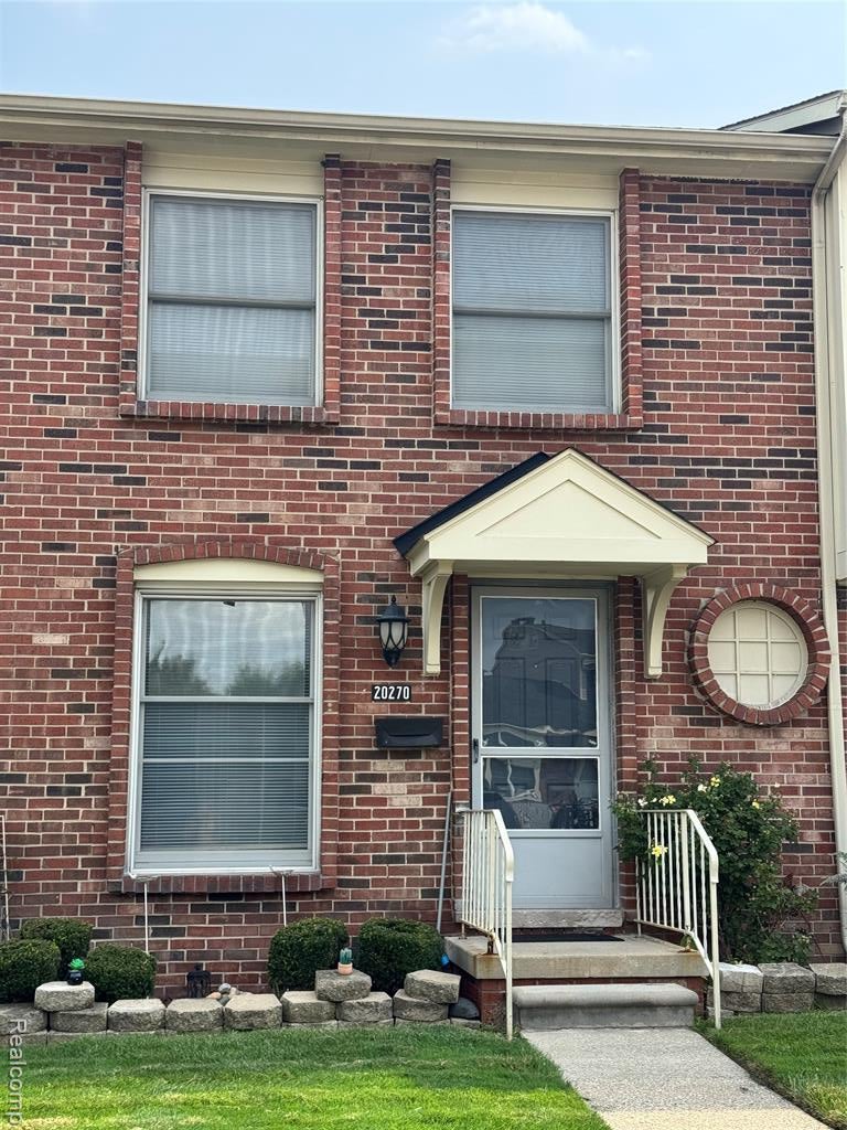20270 Great Oaks Circle 252 — photo