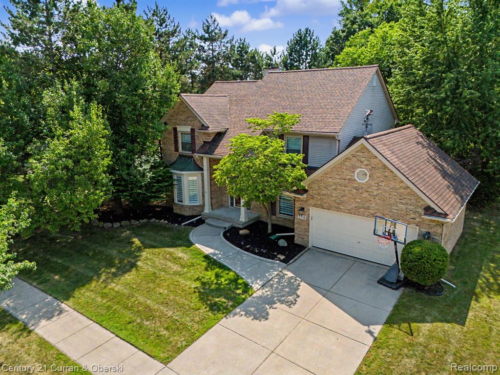 550 Fairfield Court — photo