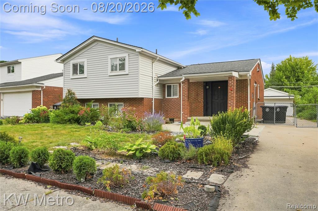 32438 Washington Street — photo