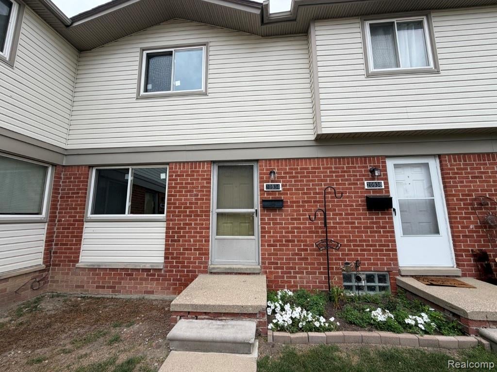 20934 Hunt — photo