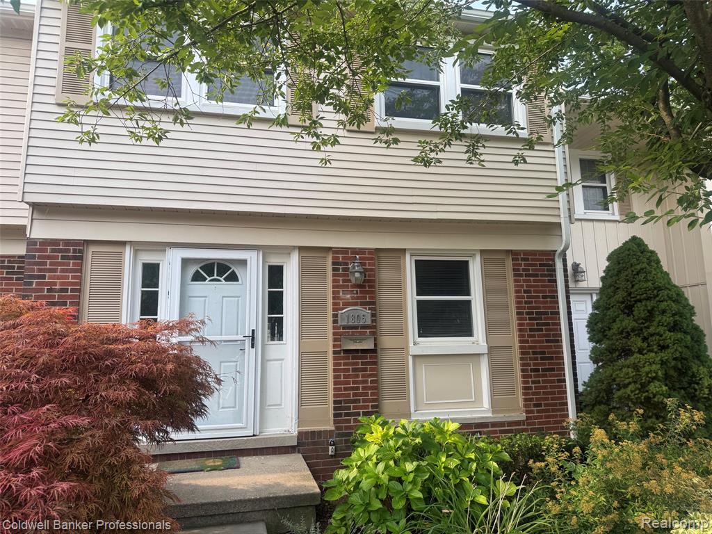 1805 Brentwood Drive 329 — photo