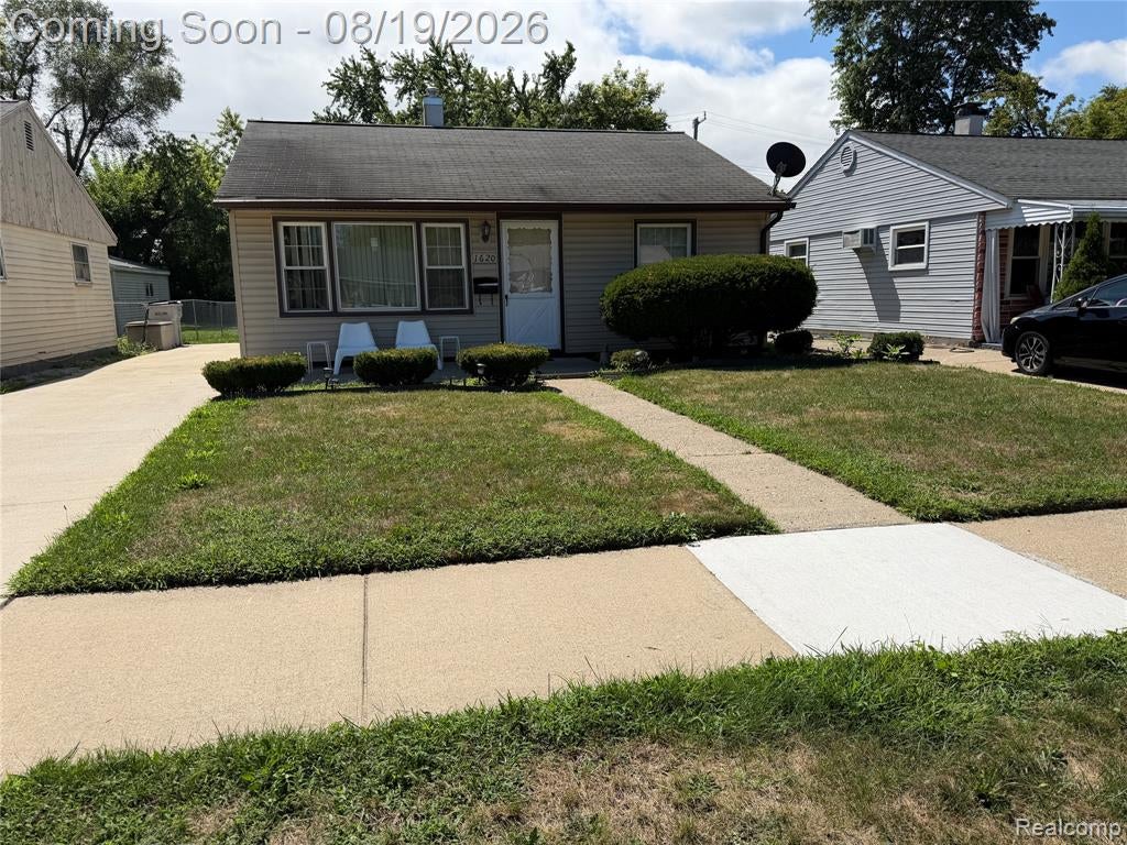 1620 E Meyers Avenue — photo