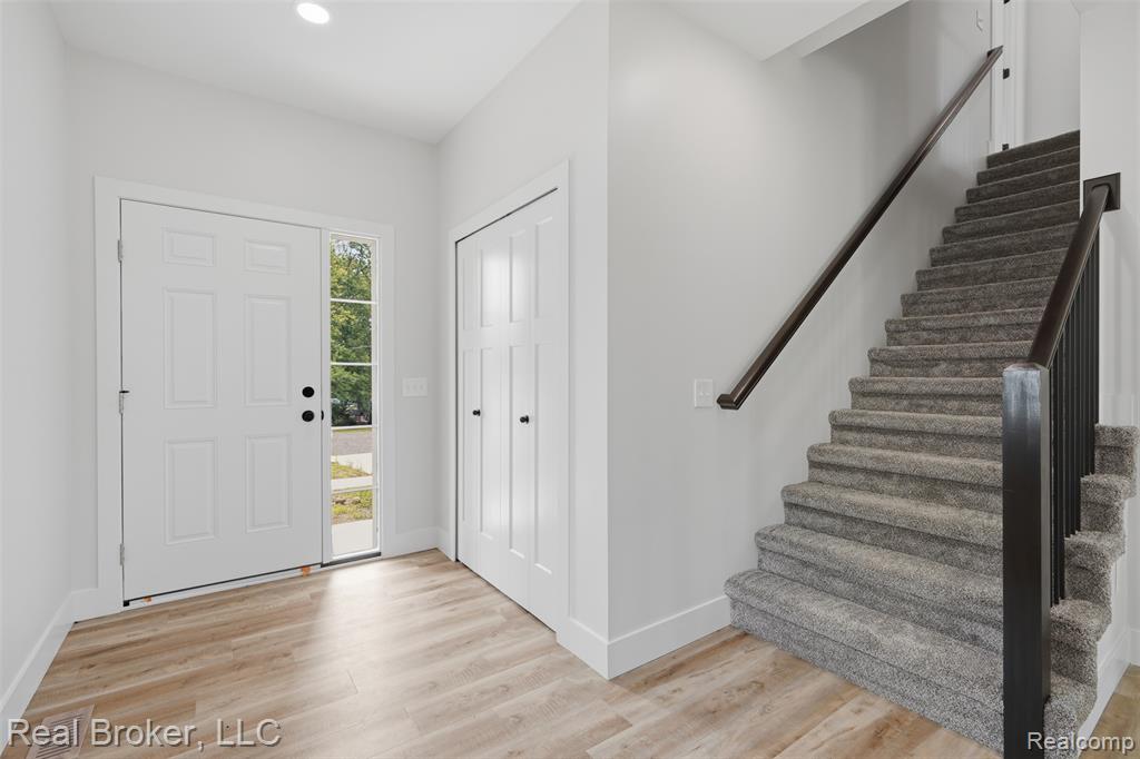 9400 Roland Drive, Brighton, MI 48116 — photo 3