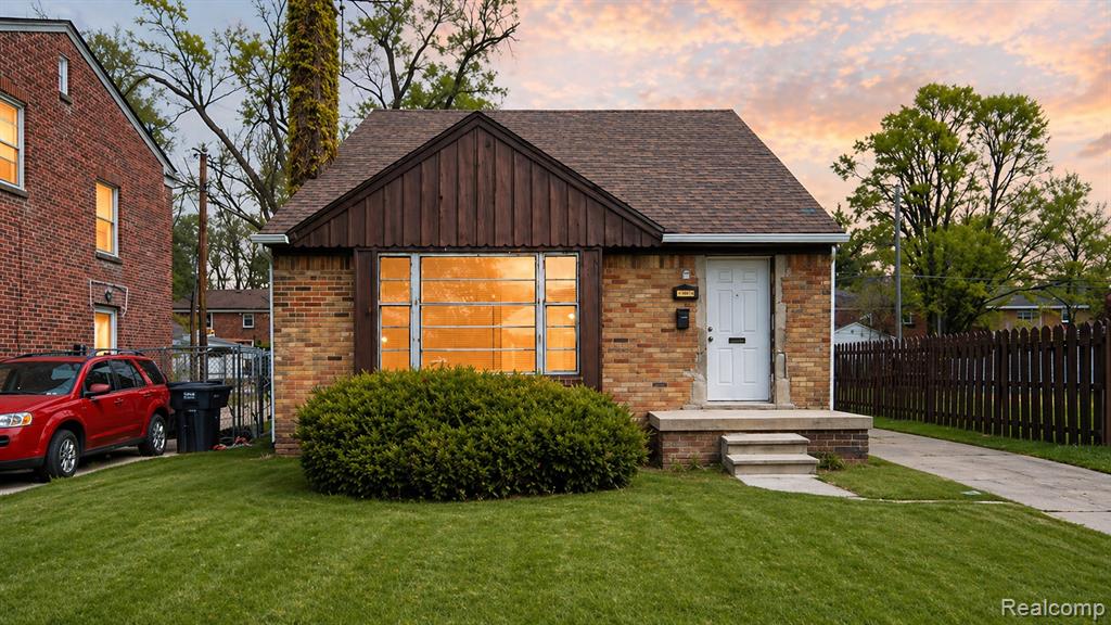 15756 Heyden Street — photo