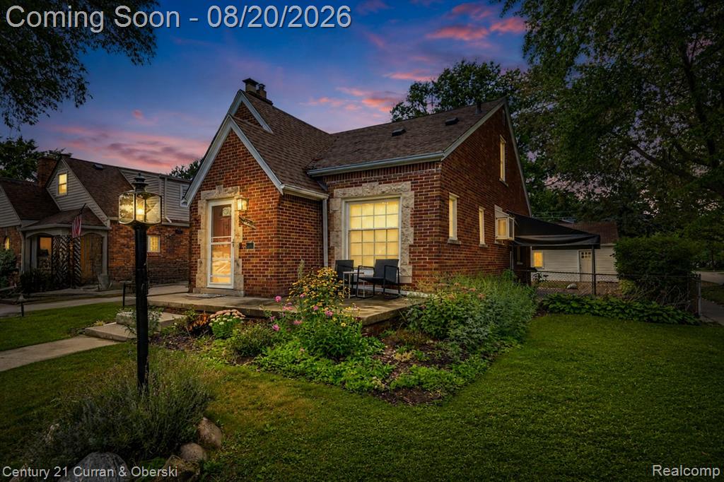2100 Lancaster Street — photo