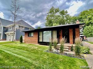 1611 Hazel Street — photo