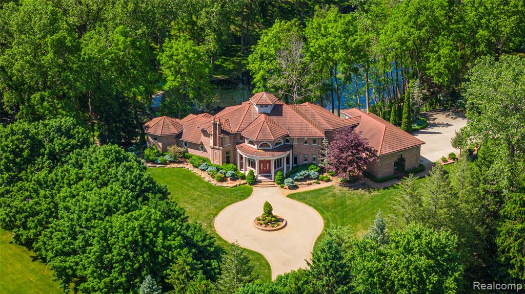 255 Camelot Way, Rochester, MI 48306 — photo 3