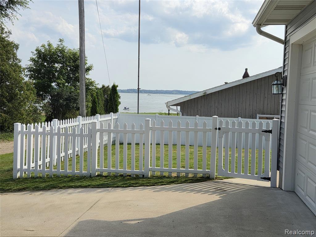 243 Ruddiman Drive, Muskegon, MI 49445 — photo 3