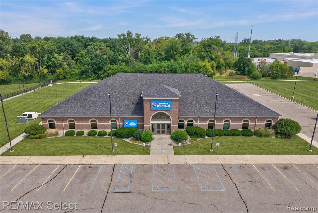 2305 S Center Road — photo