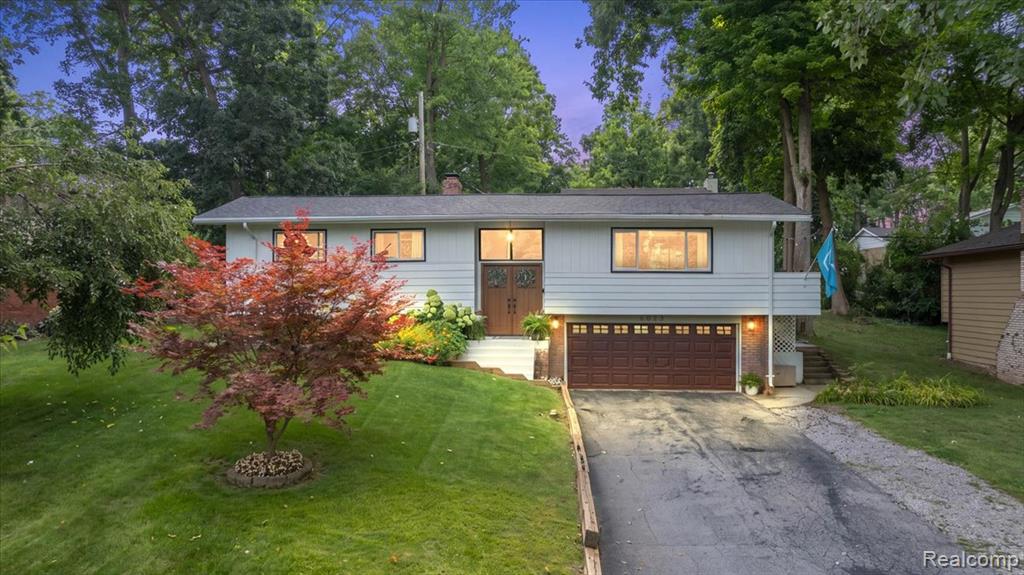 6023 Paramus — photo