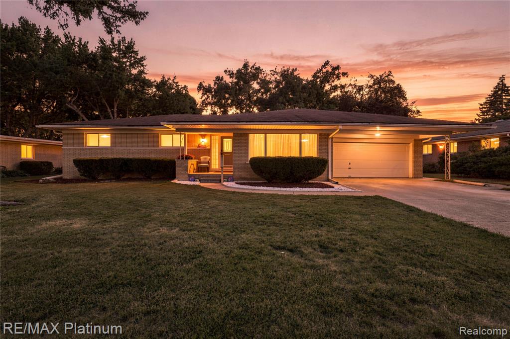 32029 Desmond Drive — photo