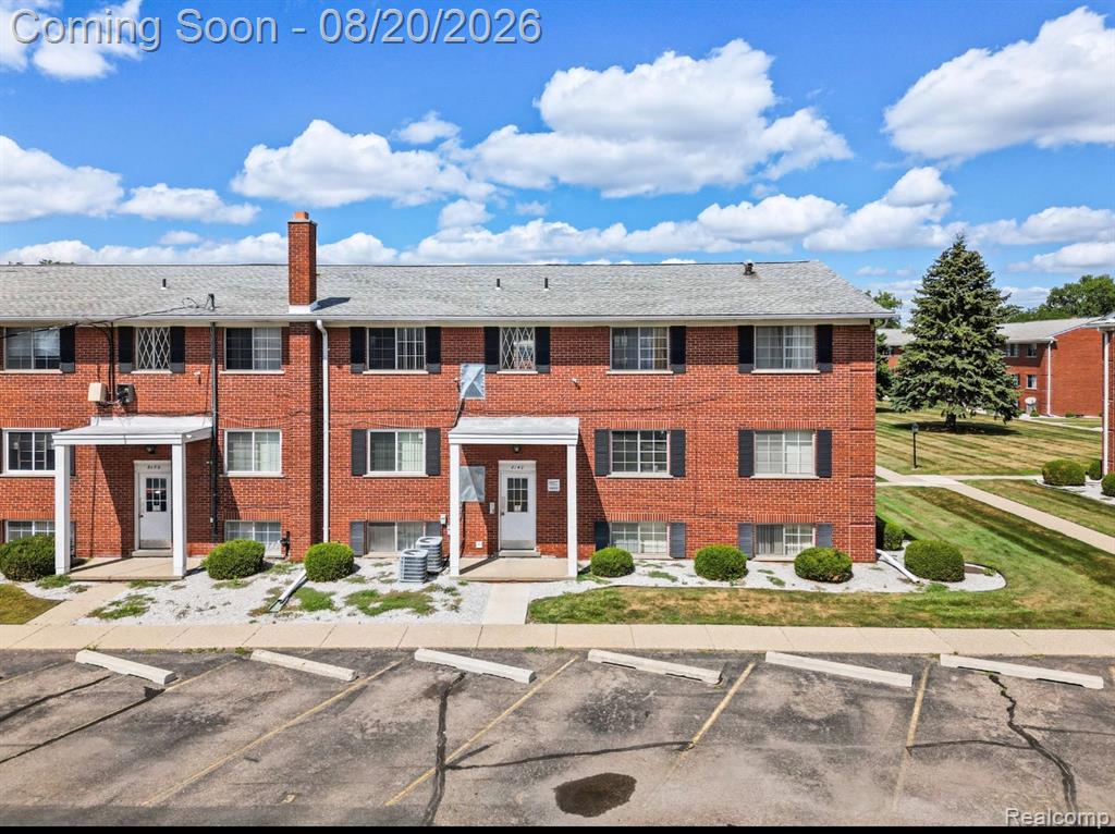 8140 Crestview Drive — photo