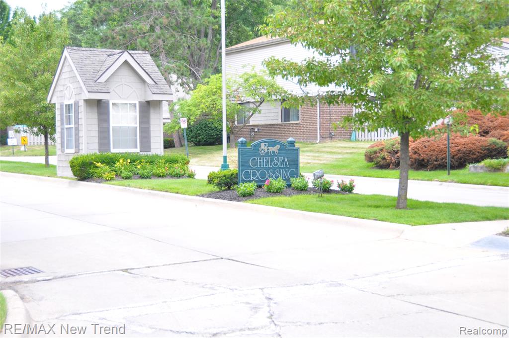 26949 Farmbrook Villa Drive #96, Southfield, MI 48034 — photo 2