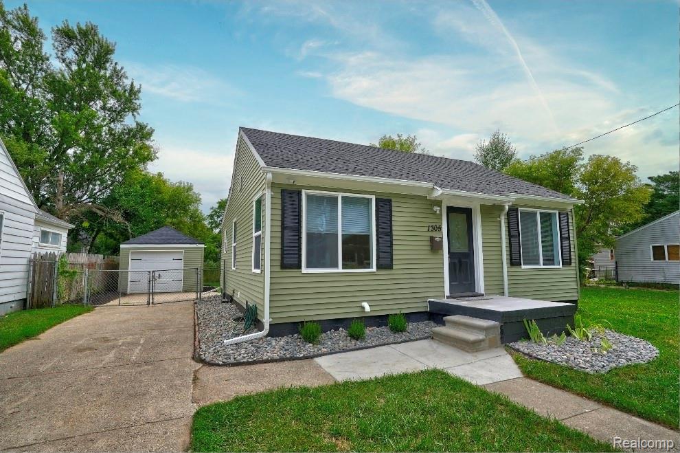 1305 Huron Street — photo