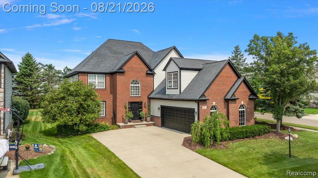 587 Bay Pointe Drive — photo
