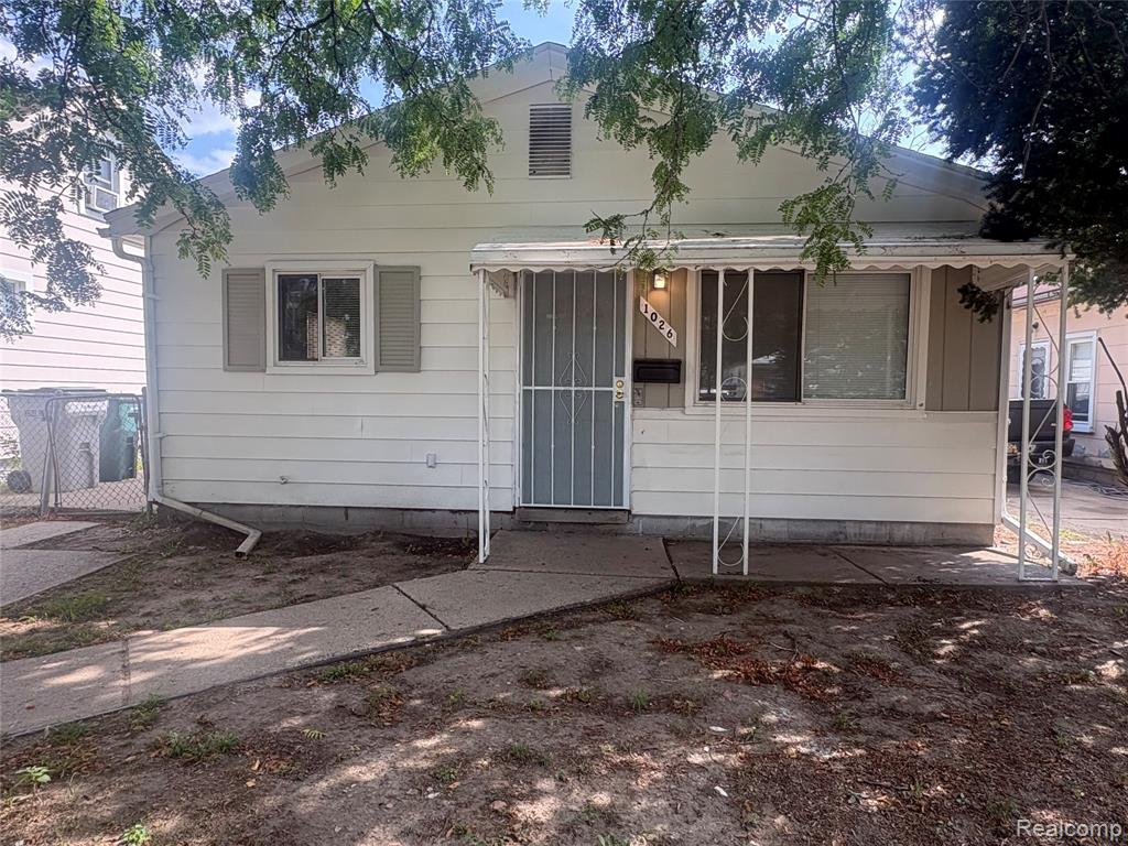 1026 E Evelyn Avenue — photo