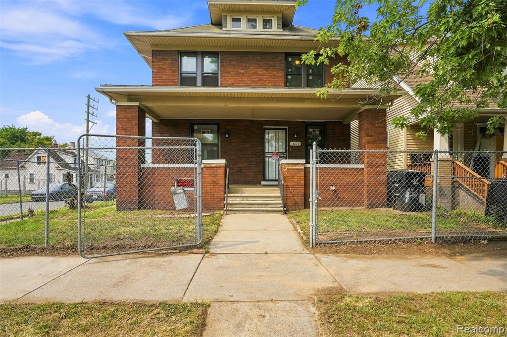 1601 Lawndale Street — photo