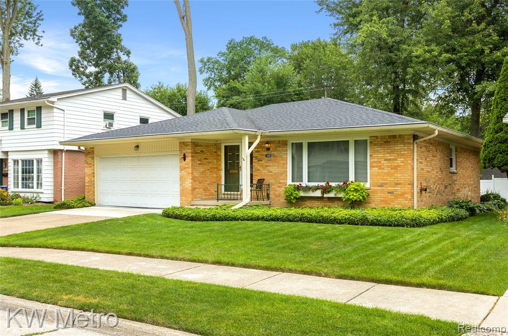 3201 Marion Drive — photo